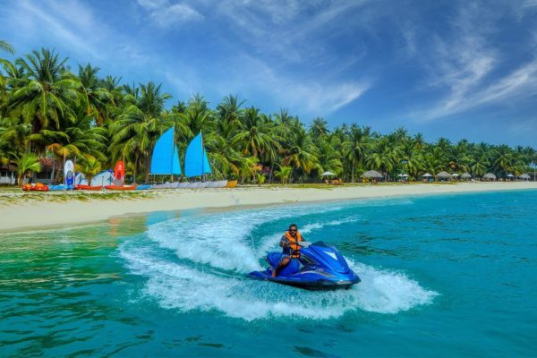 1-water-jet-skiing-bangaram-Island-lakshadweep-state-hero